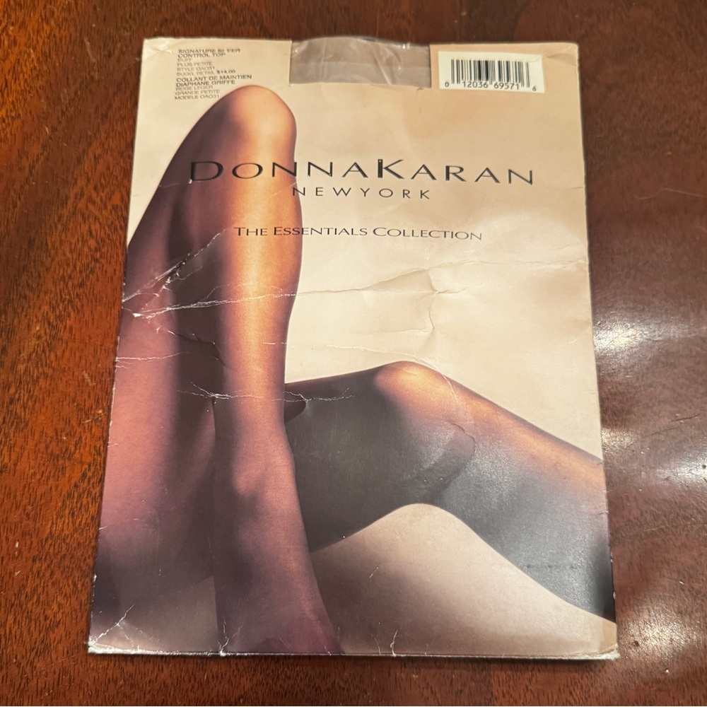 Donna Karan New York | NWT The Essentials Hosiery | Plus Petite | Buff
